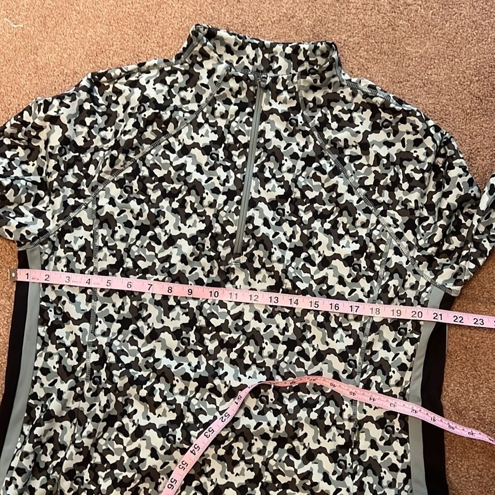T by Talbots athletic wear. Pullover long sleeve top and leggings. Size XL-LP. - Picture 14 of 16